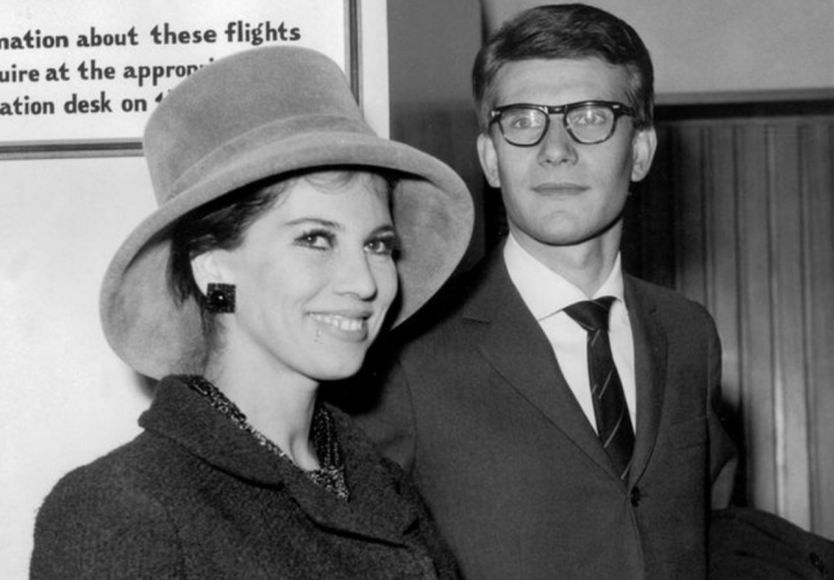 Les Muses et l'inspiration Yves Saint Laurent et Victoire Egerie